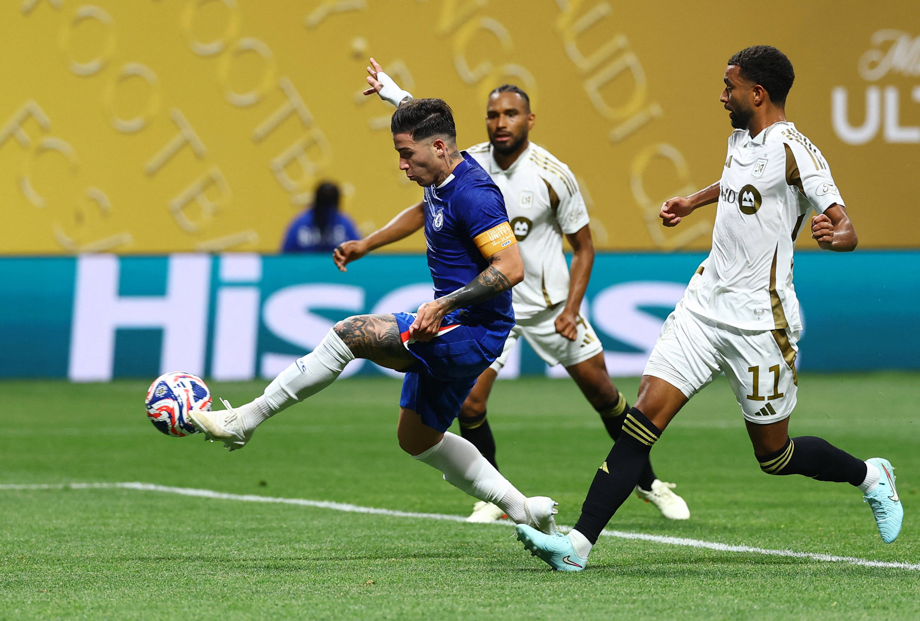 爱游戏网页窗口期巴黎圣日耳曼调整名单以备欧联，回应争议环节打磨，更衣室稳定，更衣室氛围转暖的简单介绍