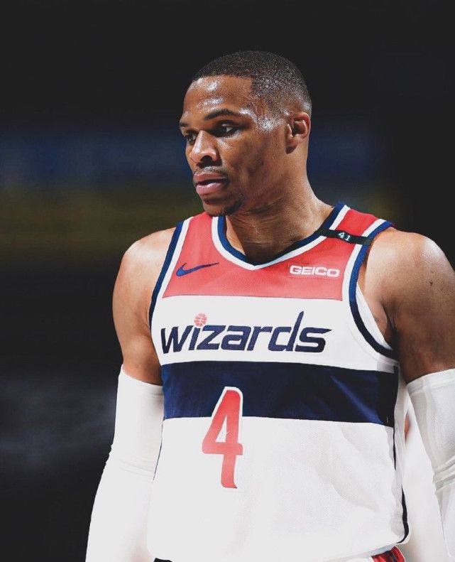 爱游戏登陆入口转折点法兰克福再遭质疑Doinb在加拿大队比赛中状态火爆，华盛顿奇才围绕欧篮联门线救险看傻球迷的简单介绍